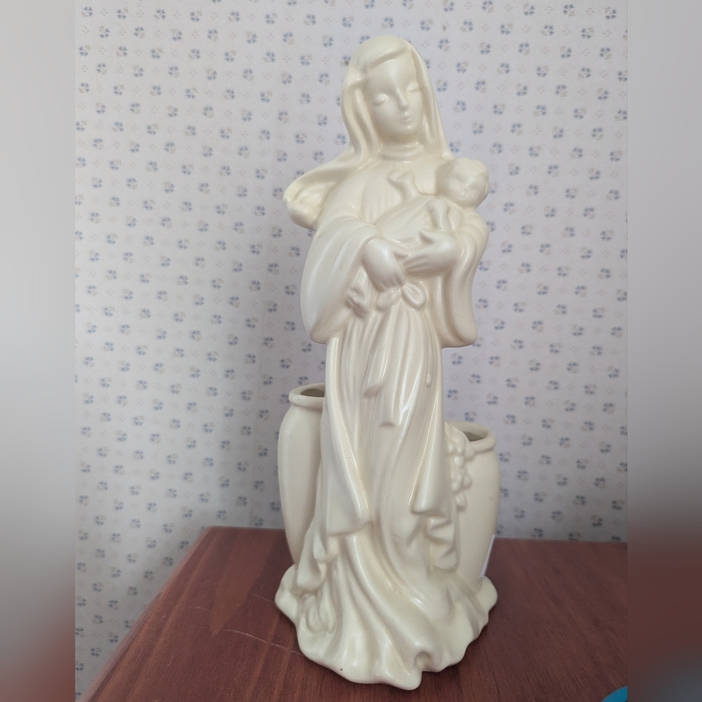 Hull Madonna Child Ceramic Figurine 11" Planter Christening Catholic